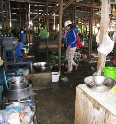 Chế biến chả cá chưa hợp vệ sinh