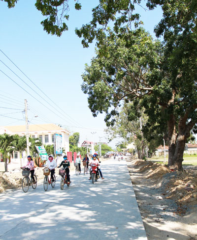 Tuyến đường xanh - sạch - đẹp tại xã Ninh Quang.