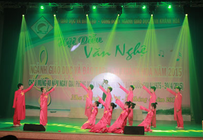 Một số tiết mục tại hội diễn.