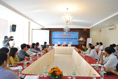 Quang cảnh buổi lễ công bố