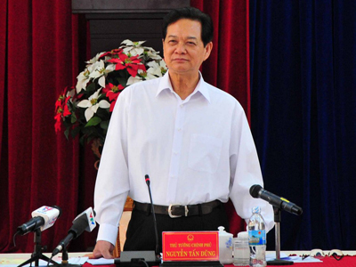 Thủ tướng Nguyễn Tấn Dũng làm việc với lãnh đạo tỉnh Khánh Hòa