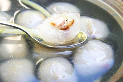 Độc đáo chè bột lọc heo quay