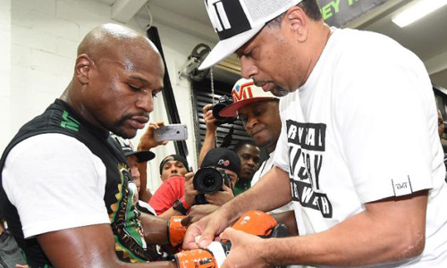 Mayweather: "Cổ động viên đừng tiếc tiền xem tôi so găng với Pacquiao"