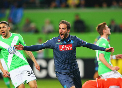 Higuain đã thể hiện đẳng cấp trong trận đấu với Wolfsburg.