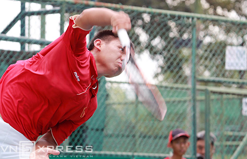 Hoàng Nam cho biết, anh cần cải thiện các quả giao bóng để hoàn thiện mình hơn nữa. Ảnh: Đức Đồng.