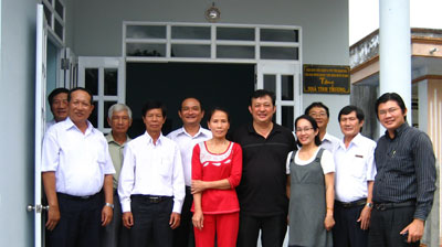 Một trong những gia đình được Agribank Chi nhánh Khánh Hòa hỗ trợ xây nhà tình thương năm 2014.