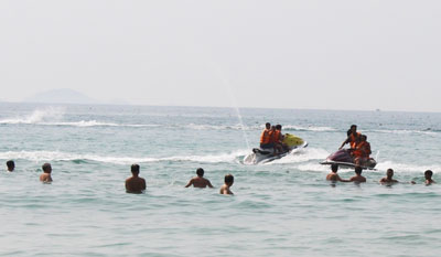 Dịch vụ mô tô nước tại khu du lịch Bãi Dài: Đang kiểm tra giấy phép hoạt động