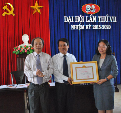 Tiếp tục đổi mới, nâng cao chất lượng Báo Khánh Hòa