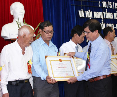 Nâng cao chất lượng chăm sóc người cao tuổi