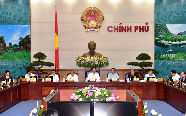  Thủ tướng Nguyễn Tấn Dũng chủ trì phiên họp Chính phủ tháng 4/2015. Ảnh: VGP/Nhật Bắc