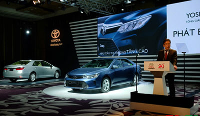 Toyota tăng giá bán Camry mới tại Việt Nam