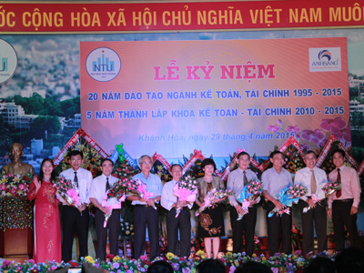 Kỷ niệm 20 năm hình thành và phát triển ngành kế toán, tài chính