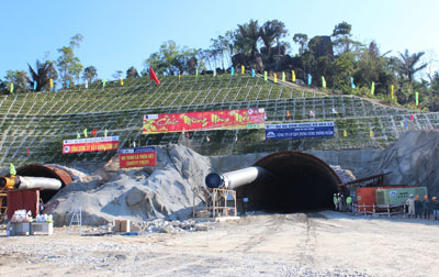 Hầm đường bộ Đèo Cả: Đẩy nhanh tiến độ