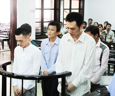 Các bị cáo trước Tòa