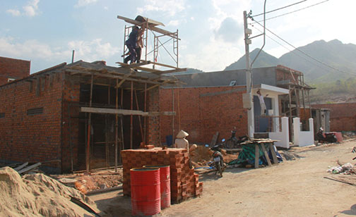 Người dân đồi Trại Thủy ổn định nơi ở mới