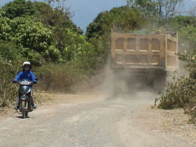 Bất an khi sống gần mỏ đá