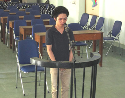 Trộm rượu bị phát hiện