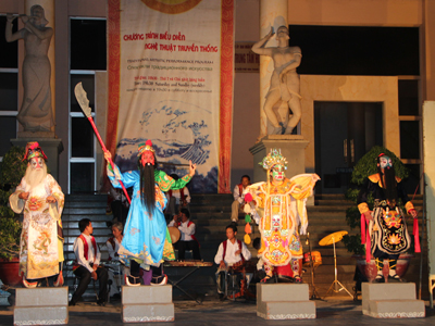 Giới thiệu một trích đoạn tuồng.