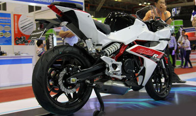 Hyosung GD-250R được giới thiệu tại triển lãm Sài Gòn Autotech 2015.