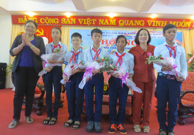 Những tấm gương vượt khó học giỏi