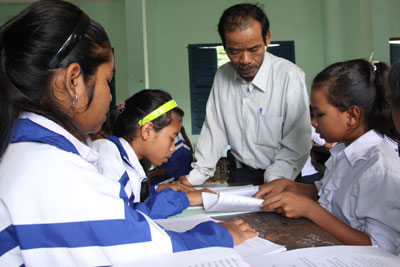 Nghiệm thu đề tài khôi phục, bảo tồn sử thi của người Raglai ở Khánh Sơn