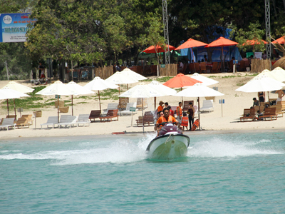 Khai trương khu vui chơi trên biển ở Bãi Dài