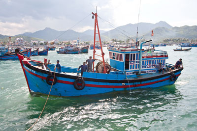 Đề nghị được vay vốn đóng mới 33 tàu vỏ sắt