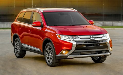 Vừa bán tại Việt Nam, Mitsubishi Outlander đã có phiên bản mới