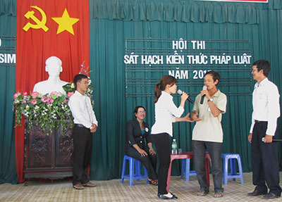 Một tiểu phẩm trong phần thi tài năng tại hội thi.