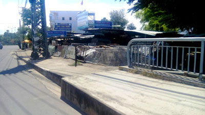 Chiếm dụng hành lang an toàn cầu