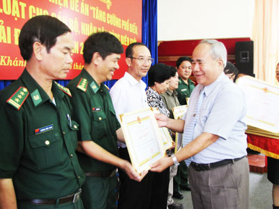 Cần đổi mới trong phổ biến, giáo dục pháp luật vùng biên giới, hải đảo