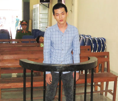 Bị cáo Hoàng Văn Lành.