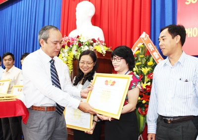 Hơn 3.500 cơ quan, đơn vị, doanh nghiệp đạt chuẩn văn hóa