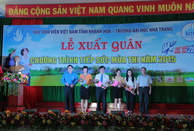 Gần 700 sinh viên tham gia tiếp sức mùa thi