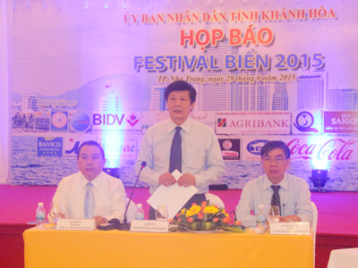 Tran Son Hai stating at the press conference on Nha Trang Sea Festival 2015.