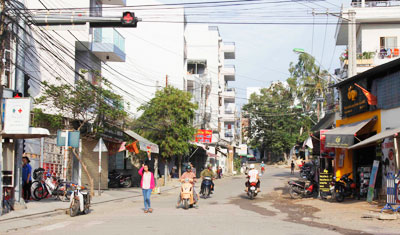 Đường Nguyễn Đình Chiểu sau 1 năm thi công vẫn chưa hoàn thành. 