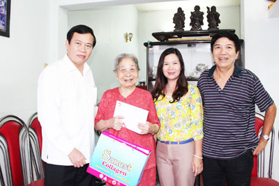 Làm việc tại Khánh Hòa