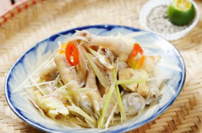 Thơm cay vị chân gà xào sả ớt