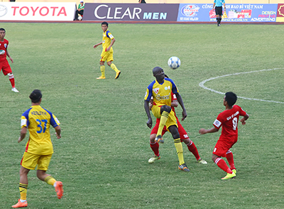 Phòng ngự kém, Sanna Khánh Hòa thúc thủ trước Thanh Hóa