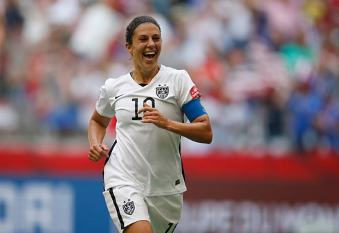 Carli Lloyd là người đầu tiên ghi hat-trick trong một trận chung kết World Cup nữ. Ảnh: Reuters.