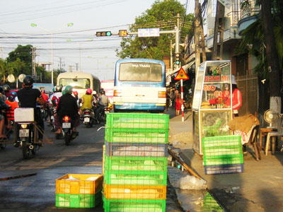 Tập kết hàng giữa đường