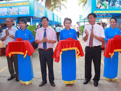 Triển lãm lãm thành tựu khoa học kỹ thuật Yến sào Khánh Hòa