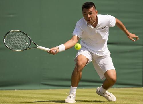 Hoàng Nam vào bán kết đôi nam trẻ Wimbledon 2015.