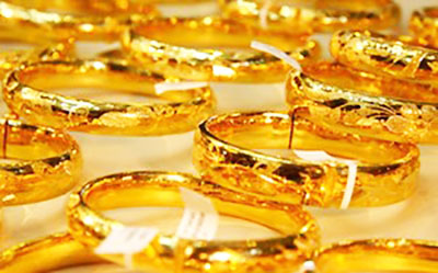 Giá vàng SJC &quot;rơi tự do&quot; còn 33,22 triệu đồng/lượng