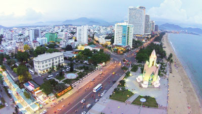 Một góc TP. Nha Trang. Ảnh: PHONG NHA TRANG