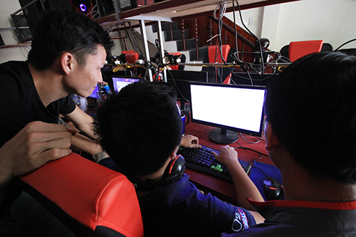 Thí sinh chật vật tra cứu điểm thi THPT quốc gia