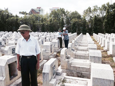 Về với đất mẹ yêu thương...