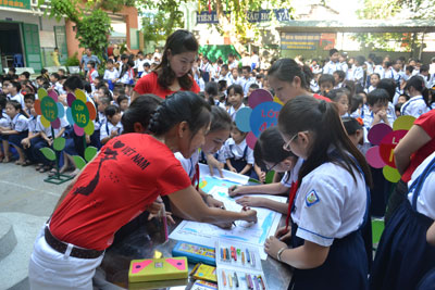 Cần đổi mới việc giáo dục chủ quyền biển đảo