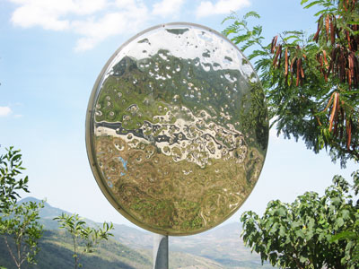 Toàn bộ gương cầu lồi trên Tỉnh lộ 9 bị hư hỏng