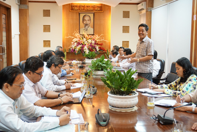 Lãnh đạo tỉnh Khánh Hòa: Làm việc với các doanh nghiệp, ban quản lý